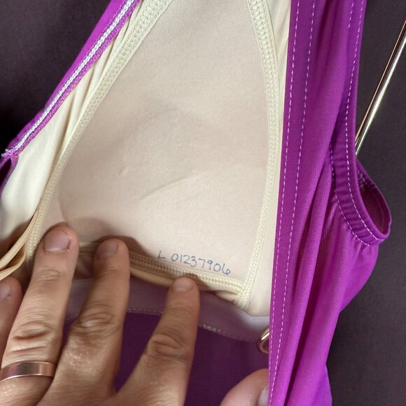 Lands' End Women's 8 LONG SlenderSuit Tummy Control V-neck Wrap One Piece Swimsu - Picture 9 of 12